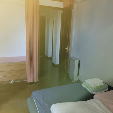 Comfy Room Near Metro Лиссабон Экстерьер фото